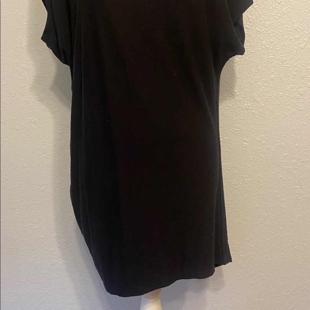 Athleta Black Threadlight Asymmetrical Short Slee… - image 3